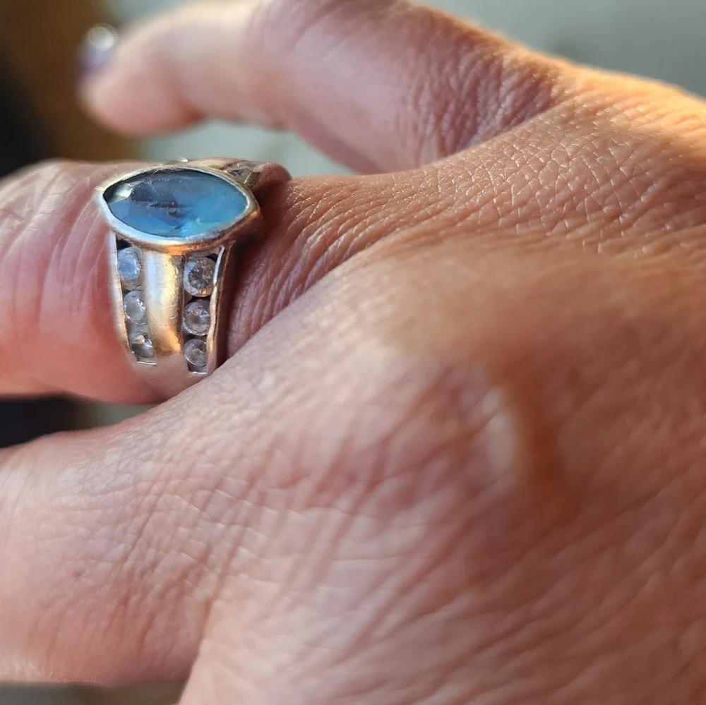 Elegant 925  Silver and Blue Women's Ring Size 7